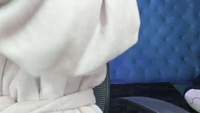 MadyMeribeth online show from 10/14/25, 10:10