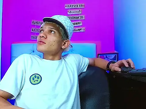 EL VENEZOLANO 22CM online show from 10/29/25, 04:59