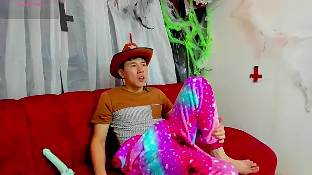 Nick Wolff online show from 10/26/25, 01:50