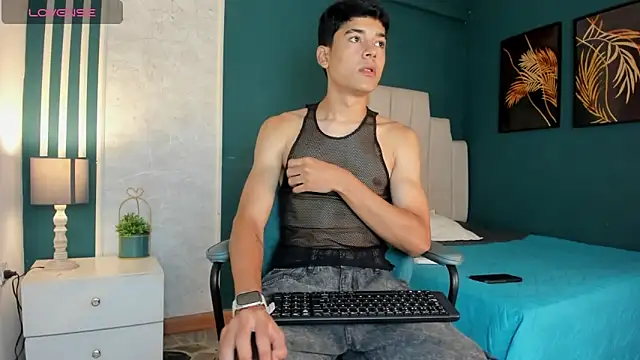 Snapshot of SandroVeyra chatting on 09/23/25, 07:50 SandroVeyra online show from 09/23/25, 07:50