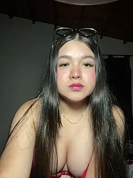 Snapshot of lily_rose26 chatting on 09/30/25, 04:17 lily rose26 online show from 09/30/25, 04:17