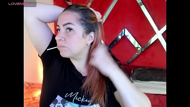 Snapshot of alexiaystive3 chatting on 10/04/25, 03:21 alexiaystive3 online show from 10/04/25, 03:21