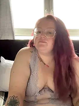 Snapshot of AmberBliss-X chatting on 10/14/25, 09:21 AmberBliss-X online show from 10/14/25, 09:21