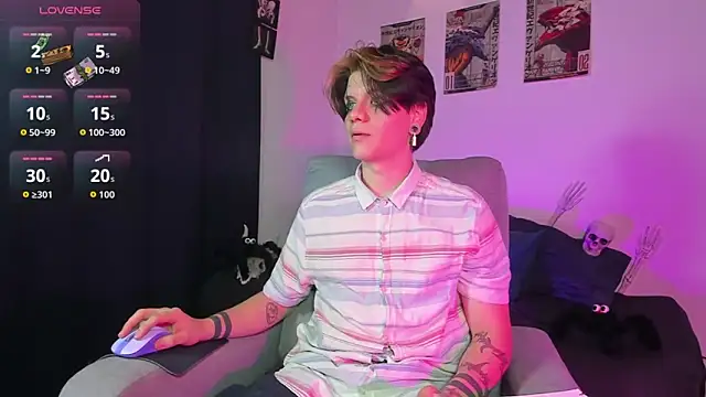 Snapshot of Jerry_Cole chatting on 10/16/25, 03:07 Jerry Cole online show from 10/16/25, 03:07