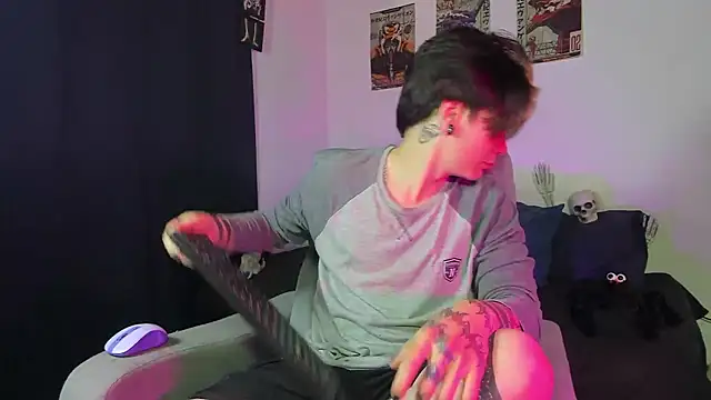 Snapshot of Jerry_Cole chatting on 10/17/25, 03:10 Jerry Cole online show from 10/17/25, 03:10