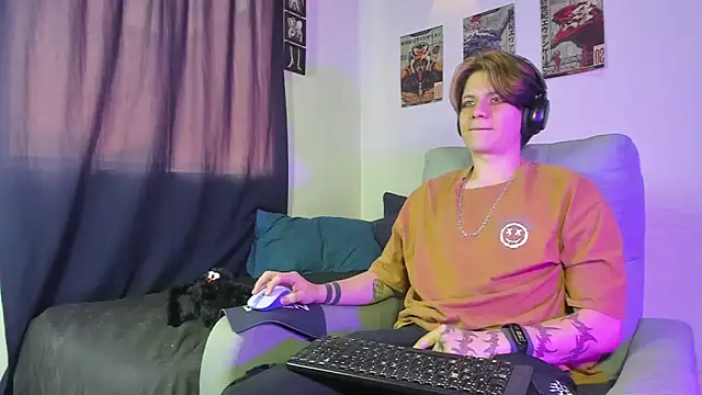 Snapshot of Jerry_Cole chatting on 11/03/25, 03:46 Jerry Cole online show from 11/03/25, 03:46