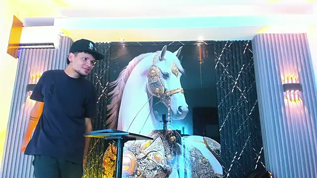 Snapshot of Iam_Steven chatting on 10/06/25, 12:57 Iam Steven online show from 10/06/25, 12:57