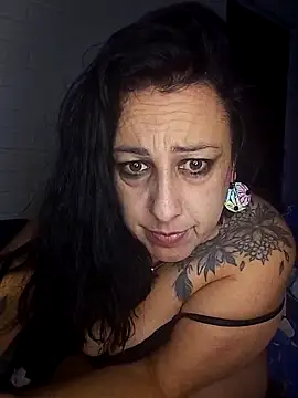 camyhot69 online show from 09/12/25, 07:52