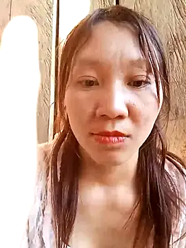 bonnie-00 online show from 05/13/26, 10:56