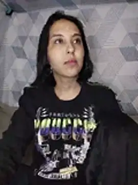 Snapshot of scarletoficial chatting on 06/06/26, 12:38 scarletoficial online show from 06/06/26, 12:38