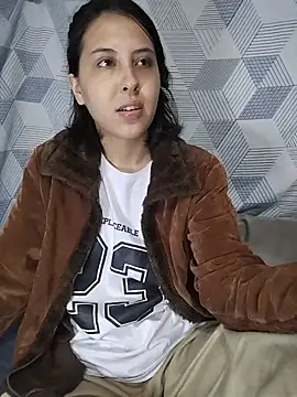 Snapshot of scarletoficial chatting on 06/12/26, 12:42 scarletoficial online show from 06/12/26, 12:42
