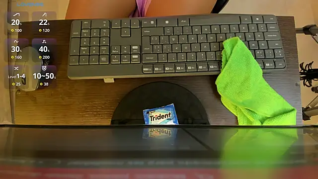 Snapshot of aishaa_boobs chatting on 10/06/25, 05:38 aishaa boobs online show from 10/06/25, 05:38