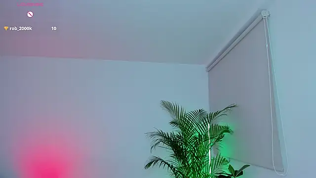 Lary holly18 online show from 10/31/25, 04:24