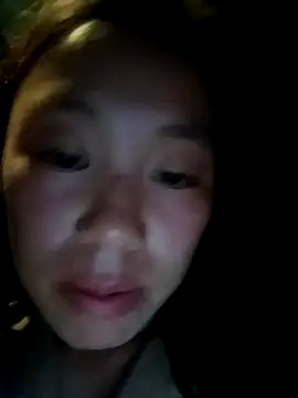 lyuyenkk online show from 09/21/25, 01:24