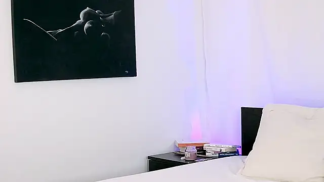 LeahDenver online show from 09/30/25, 10:20