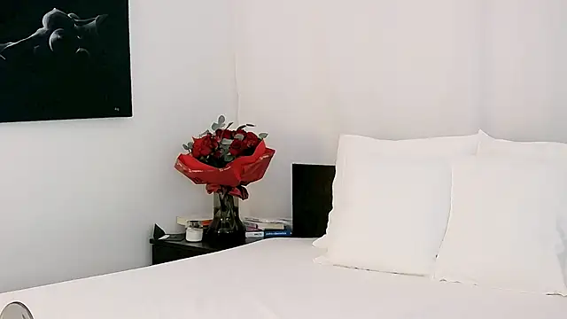 LeahDenver online show from 10/13/25, 10:48