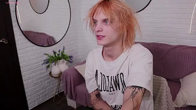 ArchiehalI online show from 09/15/25, 08:53