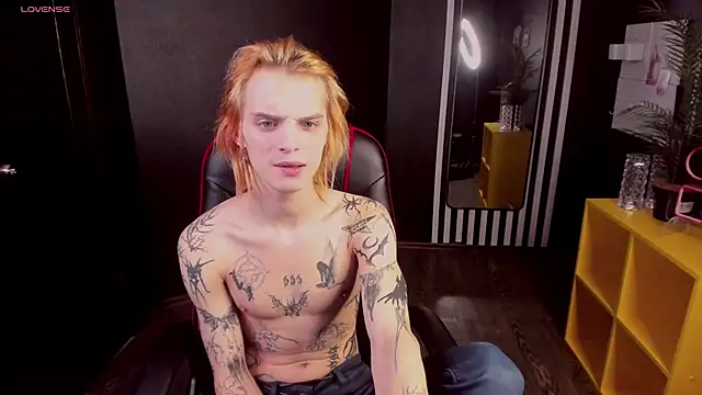 ArchiehalI online show from 10/17/25, 08:55