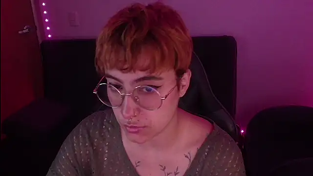 Miacatsito3 online show from 10/01/25, 03:34