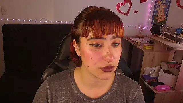 Miacatsito3 online show from 05/06/26, 10:04