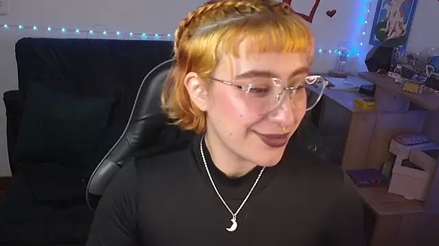 Miacatsito3 online show from 06/12/26, 02:10