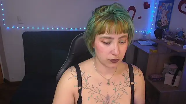 Miacatsito3 online show from 07/16/26, 02:50