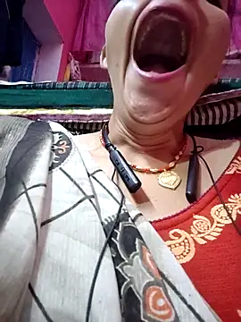 AnjaliKapoor online show from 10/24/25, 12:45