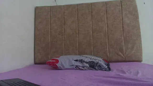 Zoe perverted online show from 09/12/25, 03:01