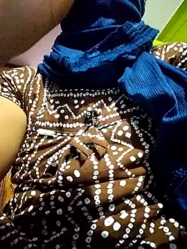 Snapshot of TAMI_KAYAL chatting on 10/23/25, 03:55 TAMI KAYAL online show from 10/23/25, 03:55