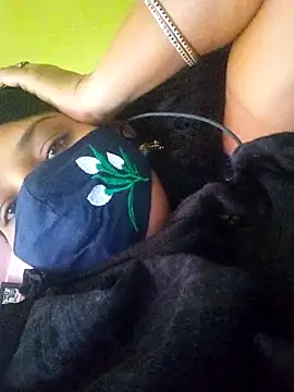 Snapshot of TAMI_KAYAL chatting on 10/31/25, 07:42 TAMI KAYAL online show from 10/31/25, 07:42