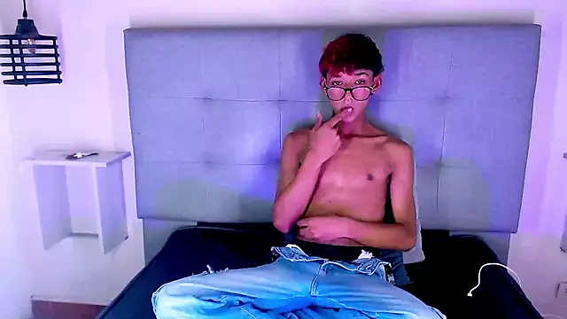 Billie Turner  online show from 09/19/25, 09:37