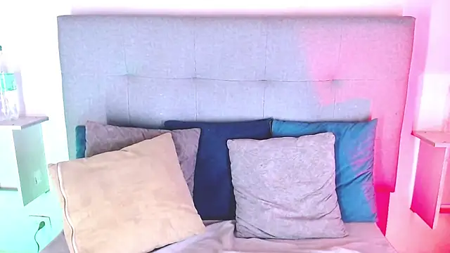 Billie Turner  online show from 10/10/25, 04:22