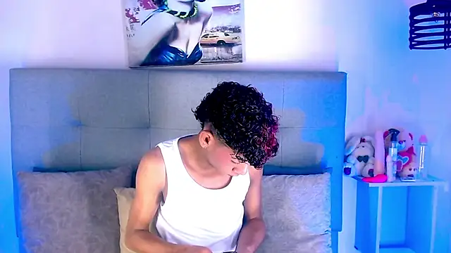 Billie Turner  online show from 10/18/25, 04:59