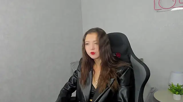 Amanda Reedd online show from 10/05/25, 08:12