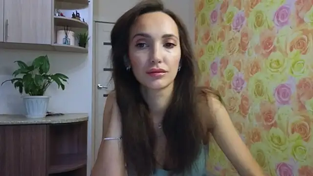 Snapshot of Lillian-Clark chatting on 10/23/25, 04:01 Lillian-Clark online show from 10/23/25, 04:01