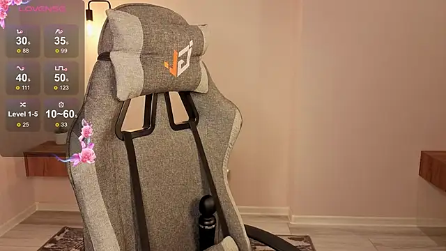 Frences Eyes online show from 11/09/25, 01:31