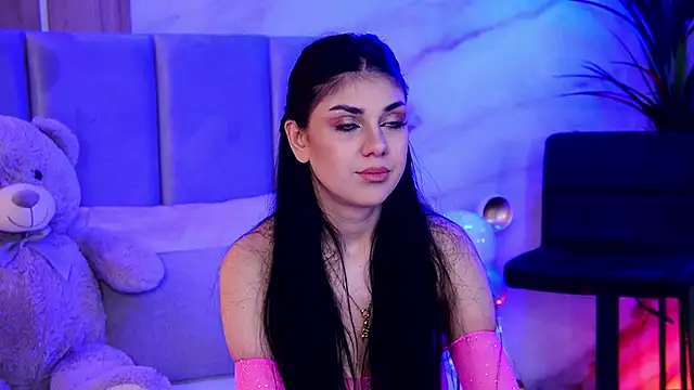 ZaraCapri online show from 10/26/25, 07:47