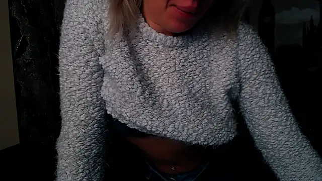 EmmaCat  online show from 11/08/25, 05:29