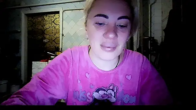 EmmaCat  online show from 02/05/26, 02:38