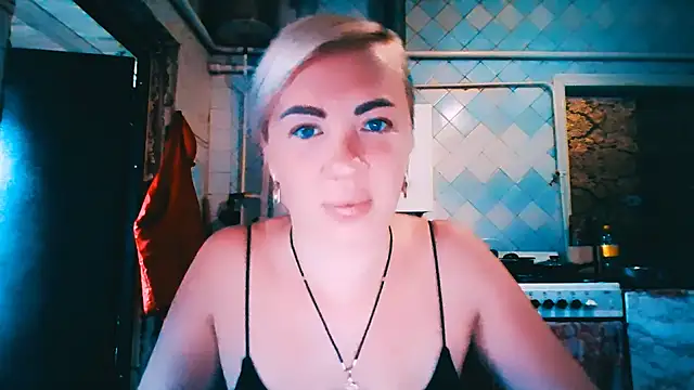 EmmaCat  online show from 07/25/26, 05:05