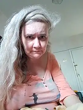 Snapshot of goodstyle chatting on 10/02/25, 01:29 goodstyle online show from 10/02/25, 01:29