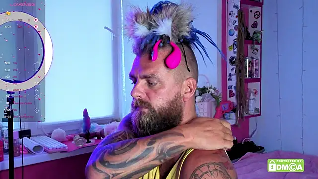  wayan  online show from 10/22/25, 05:08