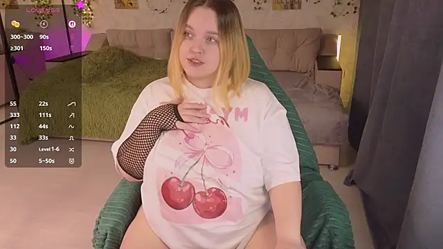 Snapshot of Aki_nohana chatting on 10/29/25, 02:41 Aki nohana online show from 10/29/25, 02:41