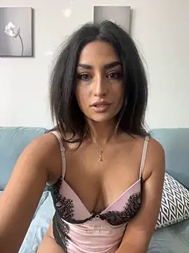 Snapshot of Mia_spicyy chatting on 10/12/25, 08:35 Mia spicyy online show from 10/12/25, 08:35