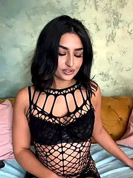 Snapshot of Mia_spicyy chatting on 10/23/25, 08:35 Mia spicyy online show from 10/23/25, 08:35