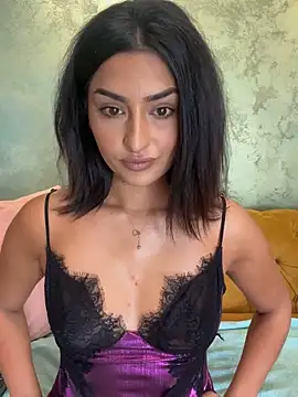 Snapshot of Mia_spicyy chatting on 10/27/25, 09:46 Mia spicyy online show from 10/27/25, 09:46