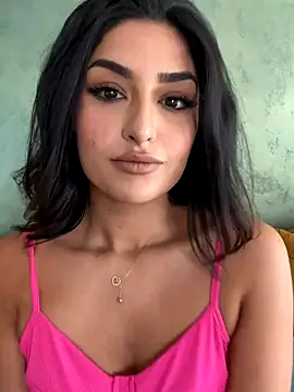 Snapshot of Mia_spicyy chatting on 10/29/25, 08:49 Mia spicyy online show from 10/29/25, 08:49