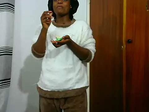 BlondieBitch online show from 06/07/26, 08:29