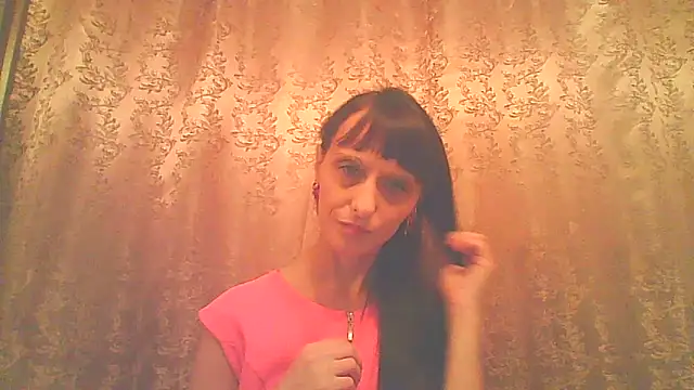 Snapshot of Irivana chatting on 10/04/25, 05:00 Irivana online show from 10/04/25, 05:00