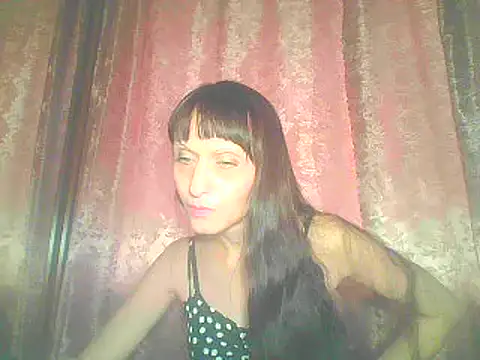 Snapshot of Irivana chatting on 10/10/25, 08:57 Irivana online show from 10/10/25, 08:57